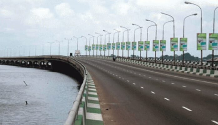 Lagos 3rd Mainland Bridge intact, traffic safe - FGN certifies