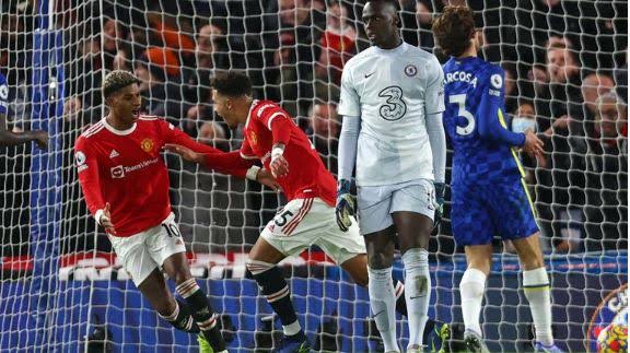 Leaders Chelsea held to Man Utd draw as Man City go second