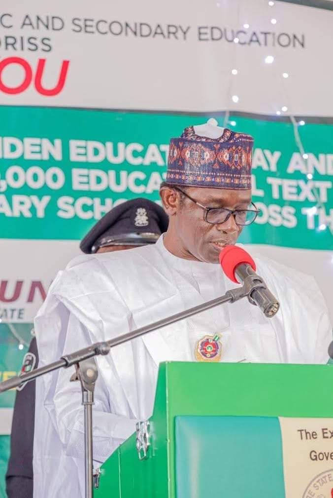 Gov. Buni launches school feeding programme, to distribute 100,000 textbooks at basic level