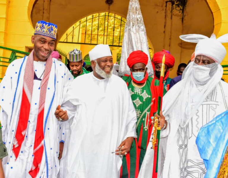 Gov. Ganduje attends Kano Emir’s 2nd anniversary special prayer