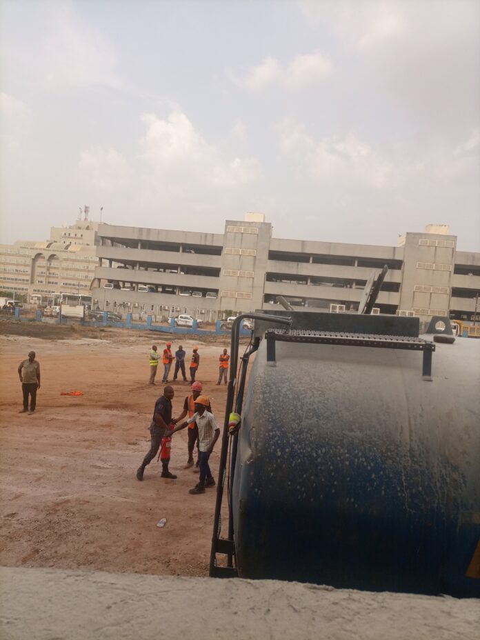 Panic as gas explodes behind Ministry of Finance in Abuja (Video)