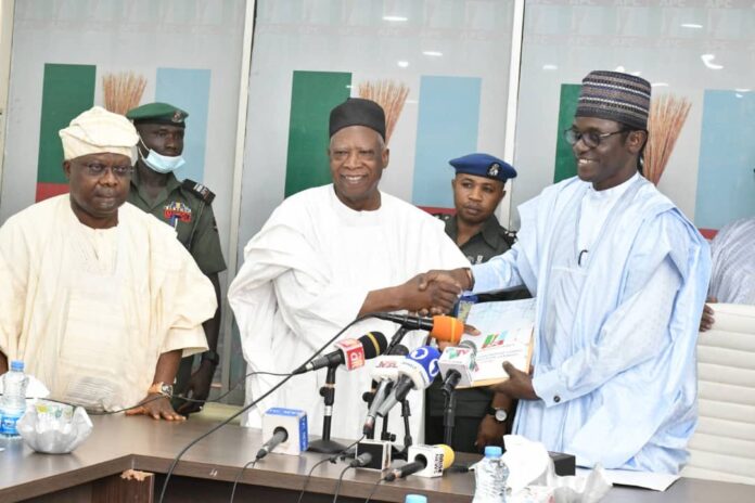 New APC National Chairman, Committee members assume office