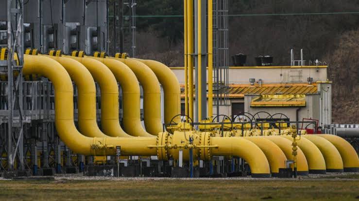 Russia suspends gas supplies to Bulgaria, Poland amid geopolitical tension