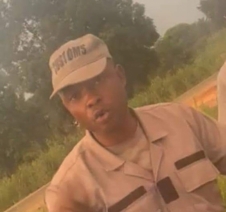 Outrage as Customs officer slaps Gov. Okowa’s aide (Video)