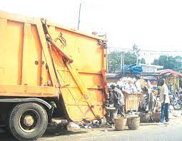 Oyo Gov’t bars PSPs from door-to-door waste evacuation