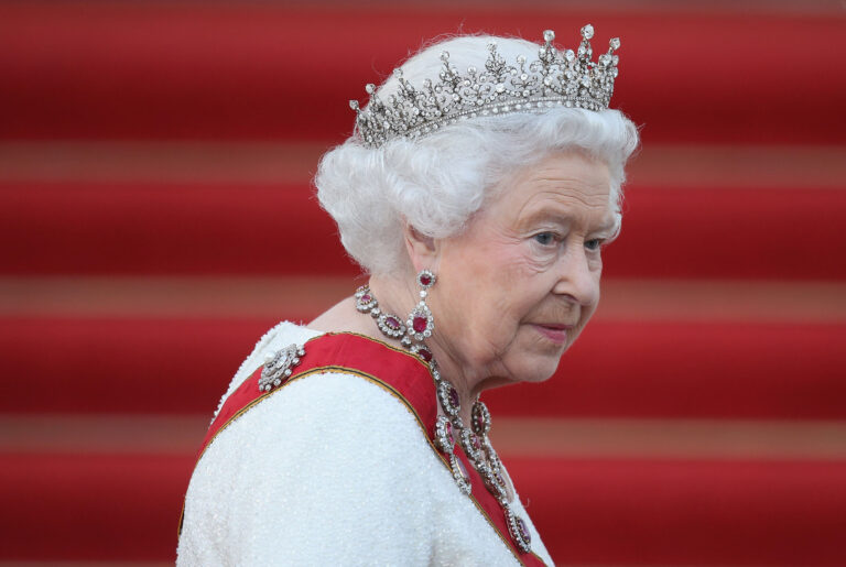 Queen Elizabeth II: World leaders offer condolences to Royal family