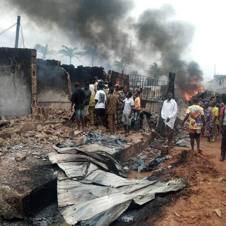 10 buildings ablaze as petrol tanker explodes in Ogun (Photos)