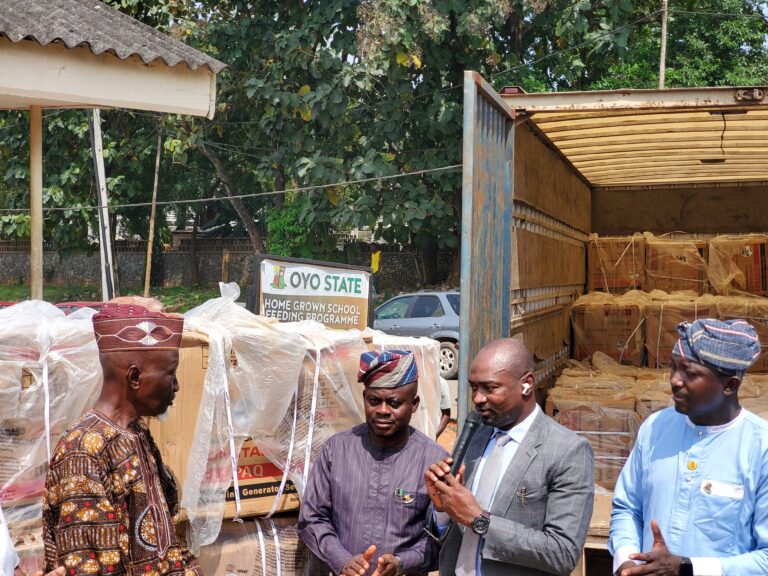 Oyo govt presents generators to 351 healthcare centres