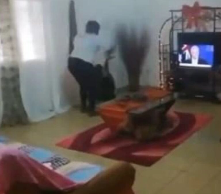 Daughter who left home for 2 weeks during Yuletide receives mother’s beating (Video)