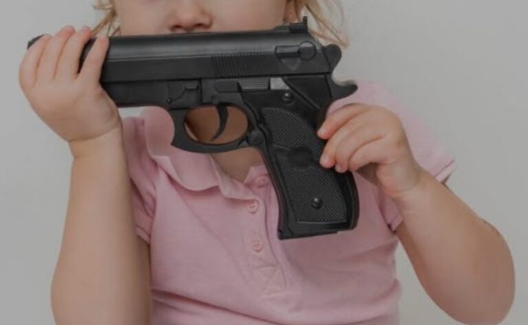 Houston toddler finds loaded gun, fatally shoots older sister