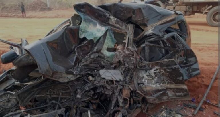 Anambra Auto-Crash: One dead, four injured as truck collides with Honda CRV