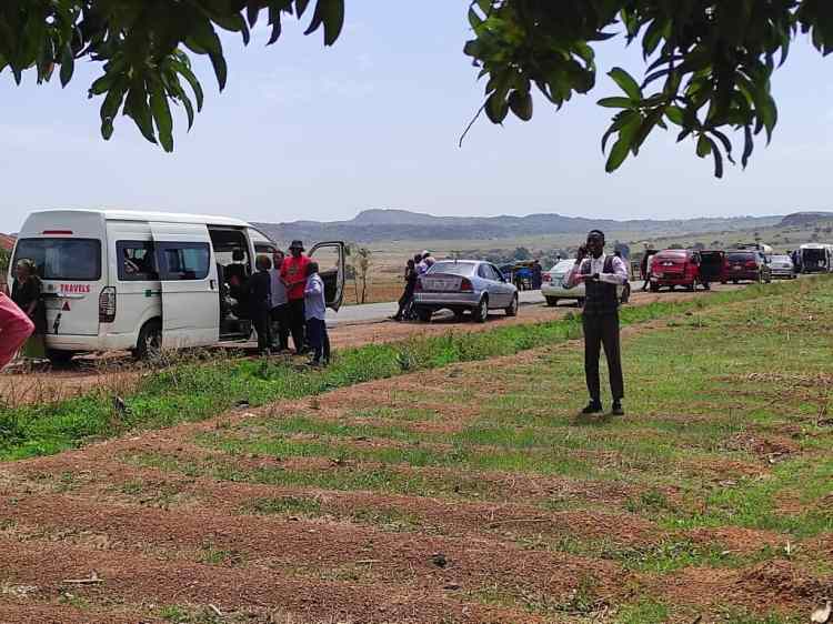 Youths block Jos-Abuja highway with dead bodies to protest killings