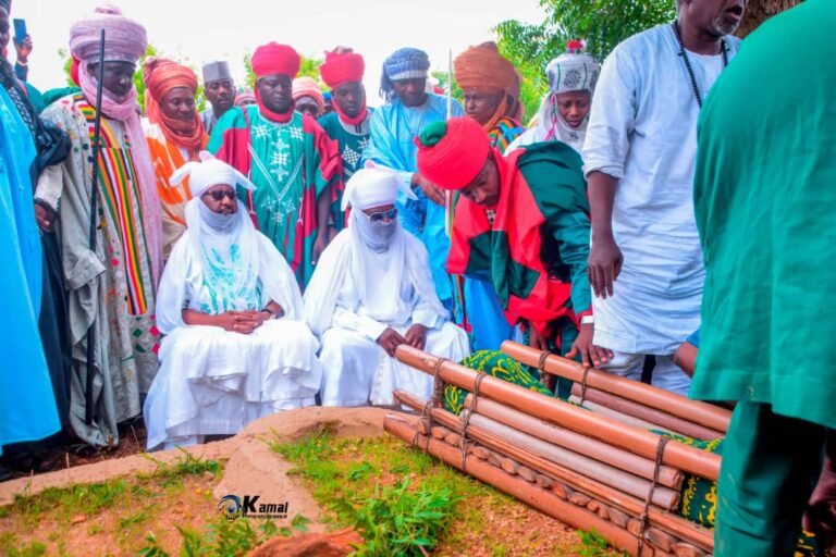 Emir of Kano leads funeral prayer of former Waziri of Kano, Sheikh Nasir Muh’d Nasir