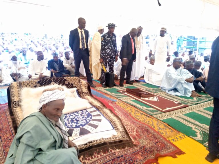 Confusion in sitting arrangement denies Saraki access to Eid praying ground