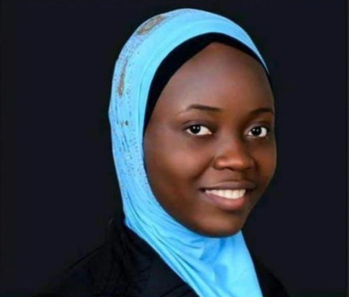 Sanwo-Olu congratulates female undergraduate law student with 5.0 CGPA