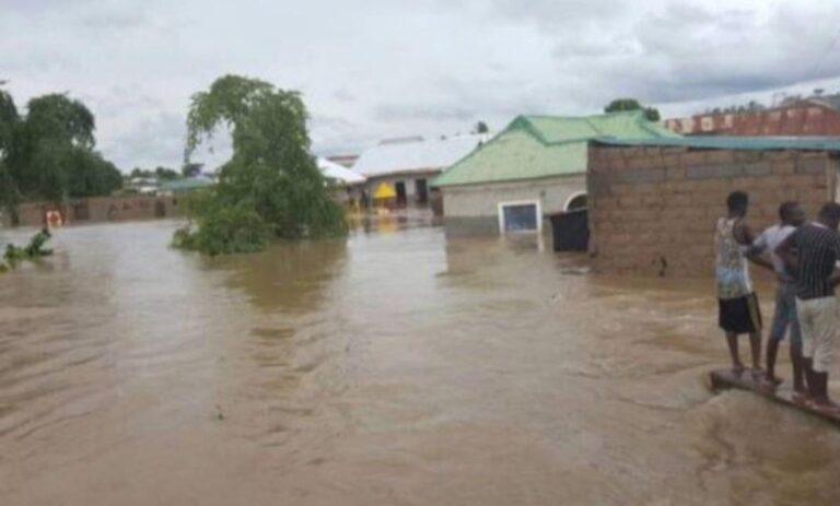 Oyo gov’t assures of quick intervention, palliative measures to flood victims