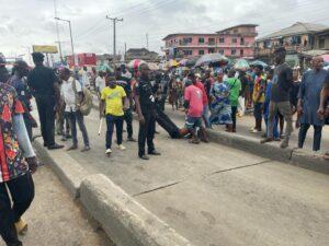 Mob in Lagos attacks policeman over BRT crash