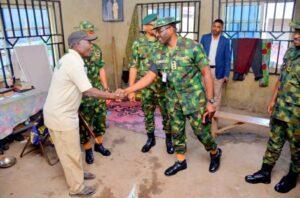 Heartwarming Reunion: Maj Gen. VT Okoro visits retired superior who showed him kindness in Jos