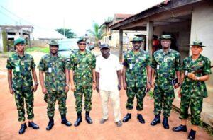 Heartwarming Reunion: Maj Gen. VT Okoro visits retired superior who showed him kindness in Jos