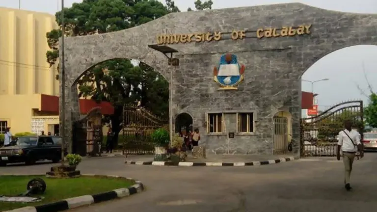 Students flee UNICAL campus as gunmen launch dangerous attacks