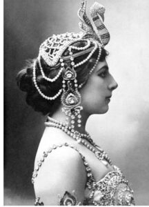 Mata Hari: From Stage To Scaffold: The story of a famous dancer turned accused spy