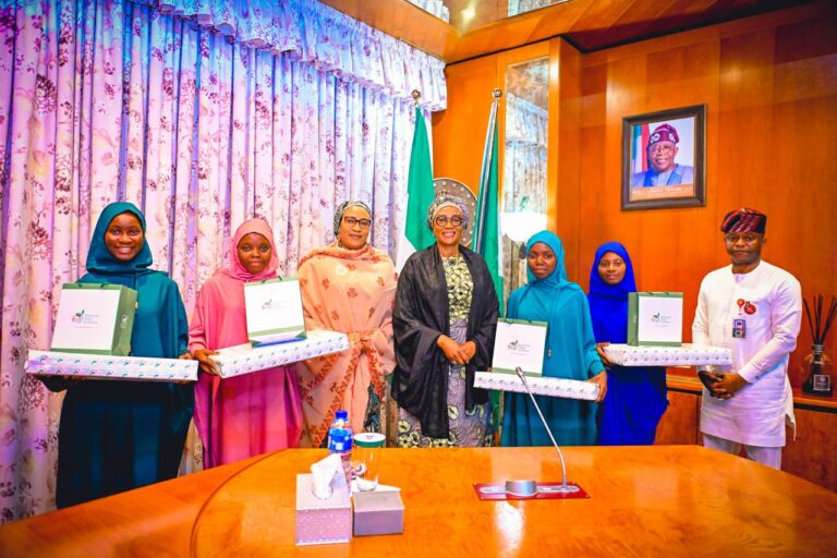 First Lady, Remi Tinubu, splashes ₦4m scholarships, laptops on rescued female students, hands them over to parents