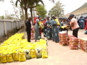 COWA President leads initiative to aid hundreds of Abuja women (Pictures)