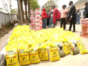 COWA President leads initiative to aid hundreds of Abuja women (Pictures)