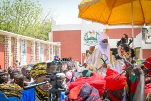 Emir of Kano, Muhammadu Sanusi II, rejoices with supporters at the palace (Photos)