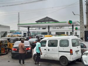 Fuel scarcity worsens as motorists sleep overnight at filling stations (Pictures)