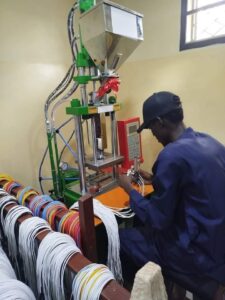 Kano entrepreneurs revolutionise tech-sector with local USB cable production