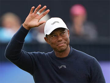 Tiger Woods undergoes successful back surgery, eyes comeback