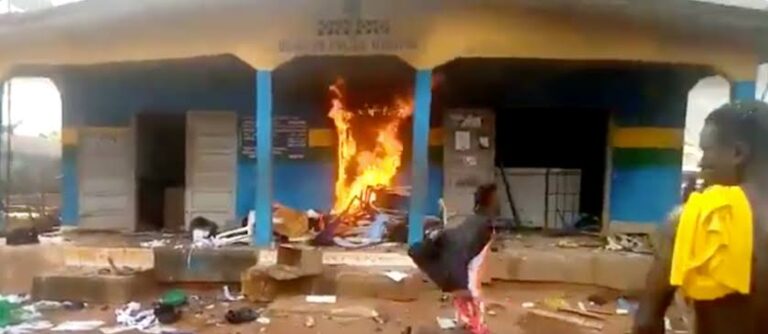 IPOB members bomb Anambra police station, kill 2 officers