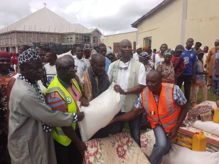 NEMA distributes relief items to victims of communal, farmer-herder clashes in Benue (pictures)