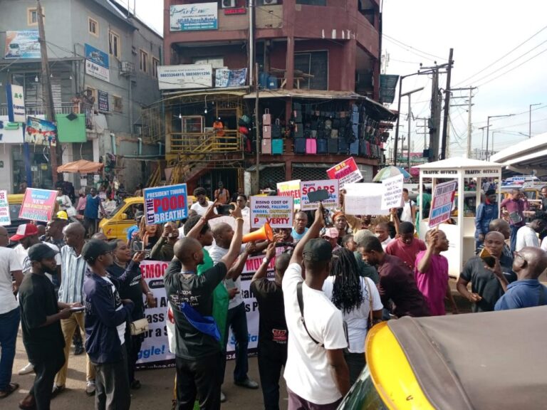 Protests erupt in Abuja for #FearlessOctober1