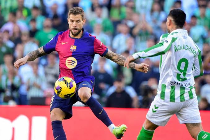 Betis snatch late leveller to deny La Liga leaders Barca