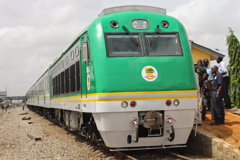 FG announces free train rides for Nigerians