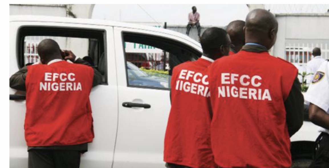 EFCC maintains silence as staff escapes with $30,000 recovered from suspects