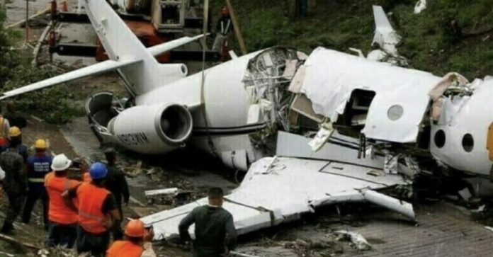 19 feared dead as military plane crashes in residential area