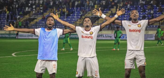 Eric Chelle witnesses Ikorodu City’s victorious match against Plateau United