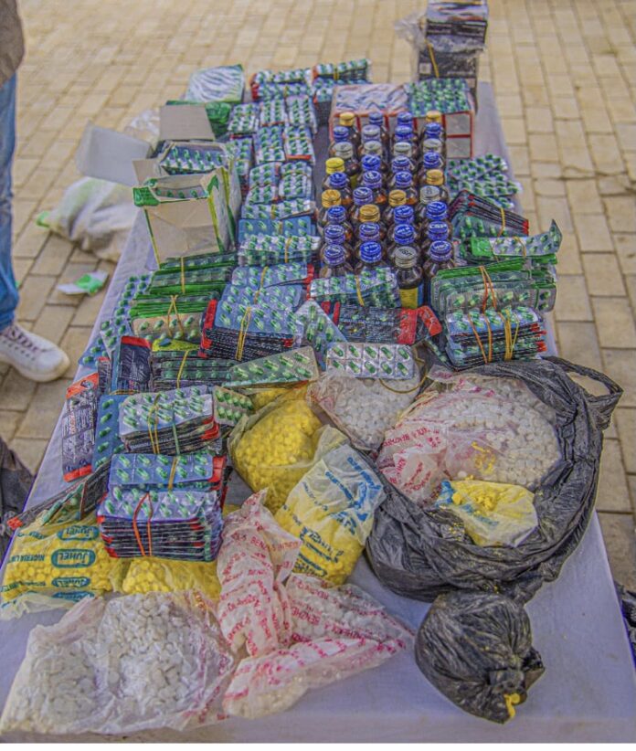 Police arrest woman with weapons concealed inside palm oil Police arrest woman with weapons concealed inside palm oil