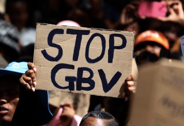 Jealous man beats girlfriend to death for cheating Jealous man beats girlfriend to death for cheating