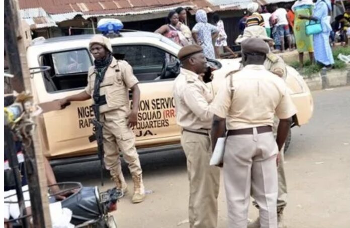 Immigration arrests 51 Malians for illegal entry into Nigeria