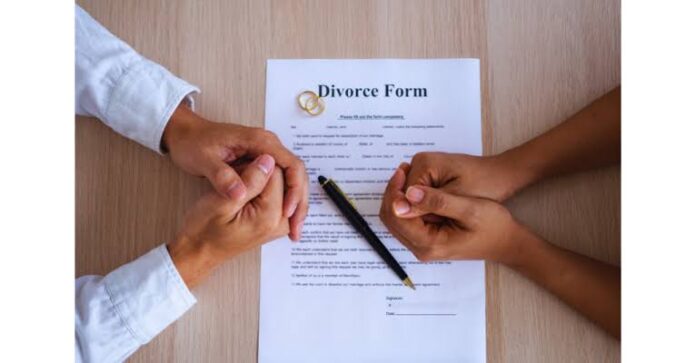 Man forges divorce papers, gets sole custody of only child