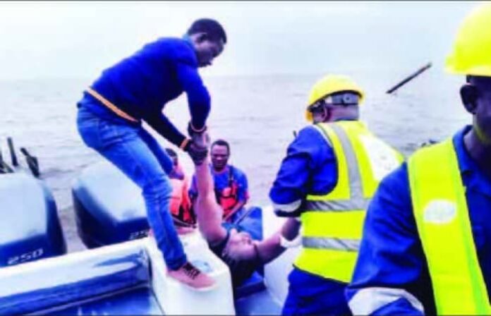 27 die in boat accident 27 die in boat accident