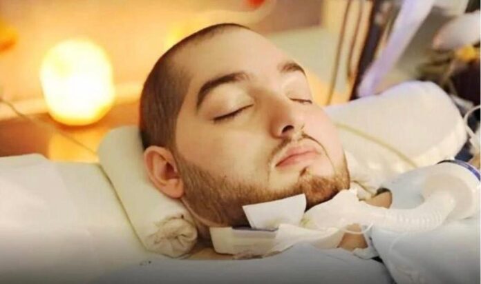 Saudi Arabia’s Prince Al-Waleed celebrates 36th birthday despite being in coma for two decades Saudi Arabia’s Prince Al-Waleed celebrates 36th birthday despite being in coma for two decades