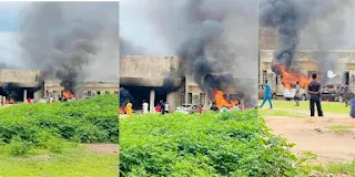 Angry youths protest in Kwara, vandalise emir's palace, burn NDLEA office Angry youths protest in Kwara, vandalise emir's palace, burn NDLEA office