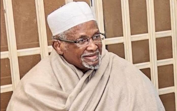 Kano business tycoon, Aminu Dantata dies at 94 Kano business tycoon, Aminu Dantata dies at 94