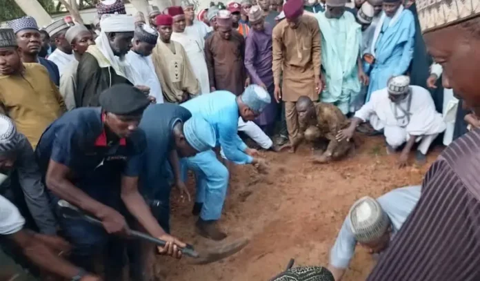 Former President Buhari laid to rest in Daura with full military honFormer President Buhari laid to rest in Daura with full military honours ors Former President Buhari laid to rest in Daura with full military honours