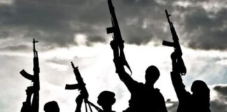 Gunmen kill police inspector, abduct wife
